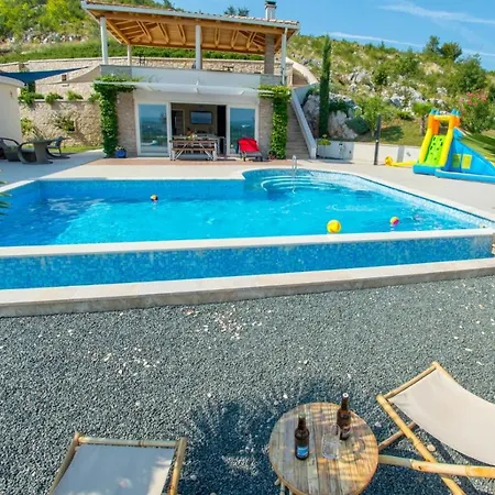 Vand Paradiso Villa Međugorje