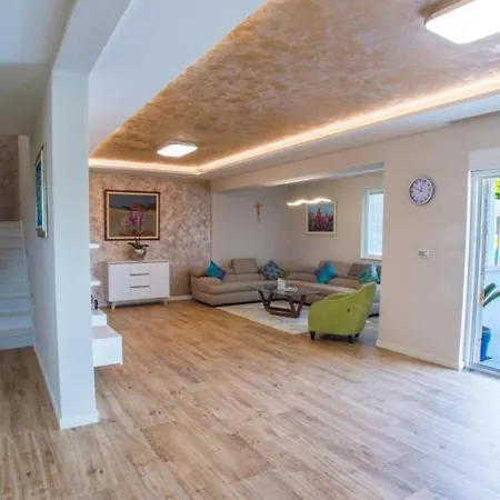 וילה Vand Paradiso *