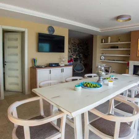 Vand Paradiso Villa *
